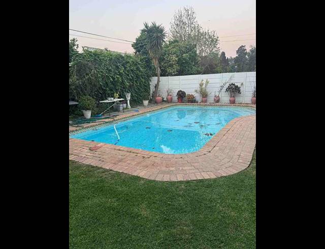 3 BEDROOM HOUSE FOR SALE IN HOOG EN DROOG